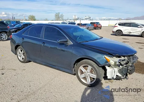 2014 Toyota Camry L z USA, uszkodzony, nr VIN 4T1BF1FK0EU809502